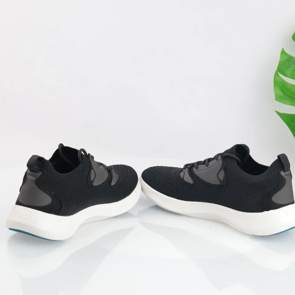 Vessi Womens Everyday Move Sneakers Size 10 Waterproof Black Knit Lace Up Shoes